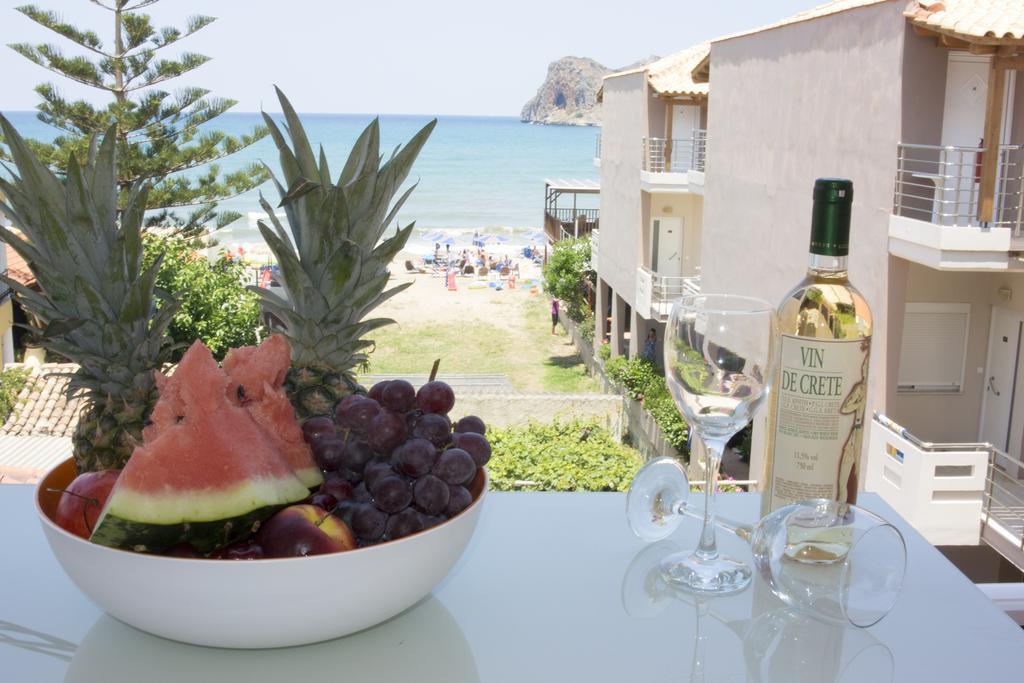 Michael Apartments Agia Marina 외부 사진